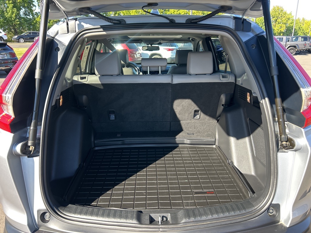 2018 Honda CR-V Touring photo 7