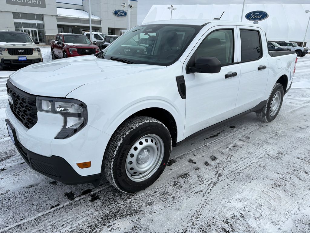 2026 Ford Maverick XL's photo