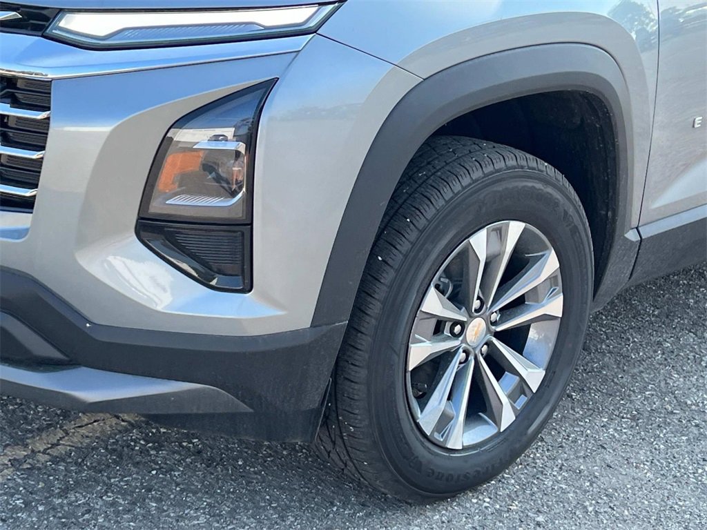 2026 Chevrolet Equinox LT photo 7