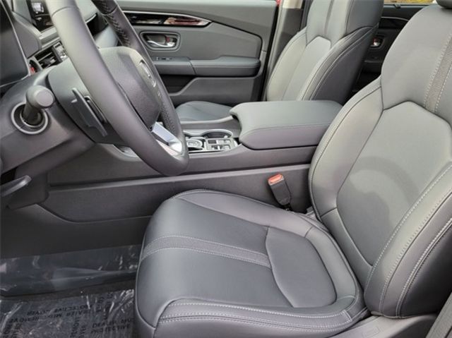 2025 Honda Pilot Touring photo 20