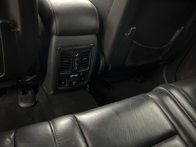 2015 Jeep Grand Cherokee Overland photo 23