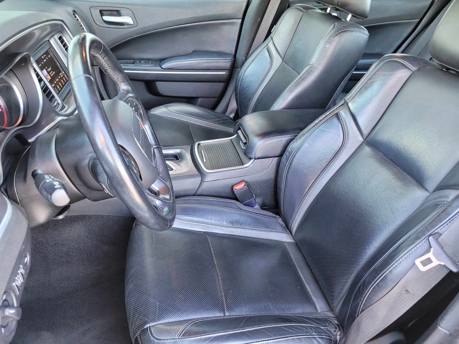 2021 Dodge Charger SXT photo 15