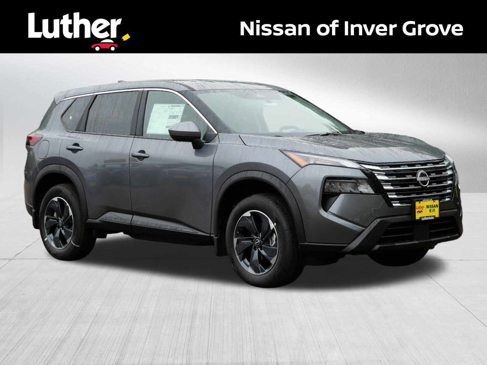 2026 Nissan Rogue SV's photo