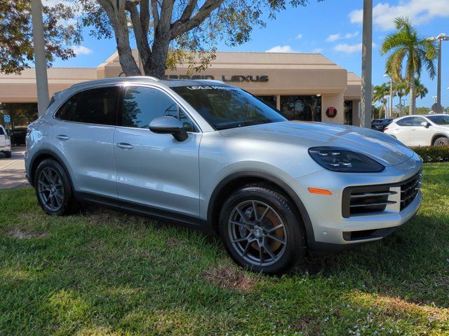 2025 Porsche Cayenne Base