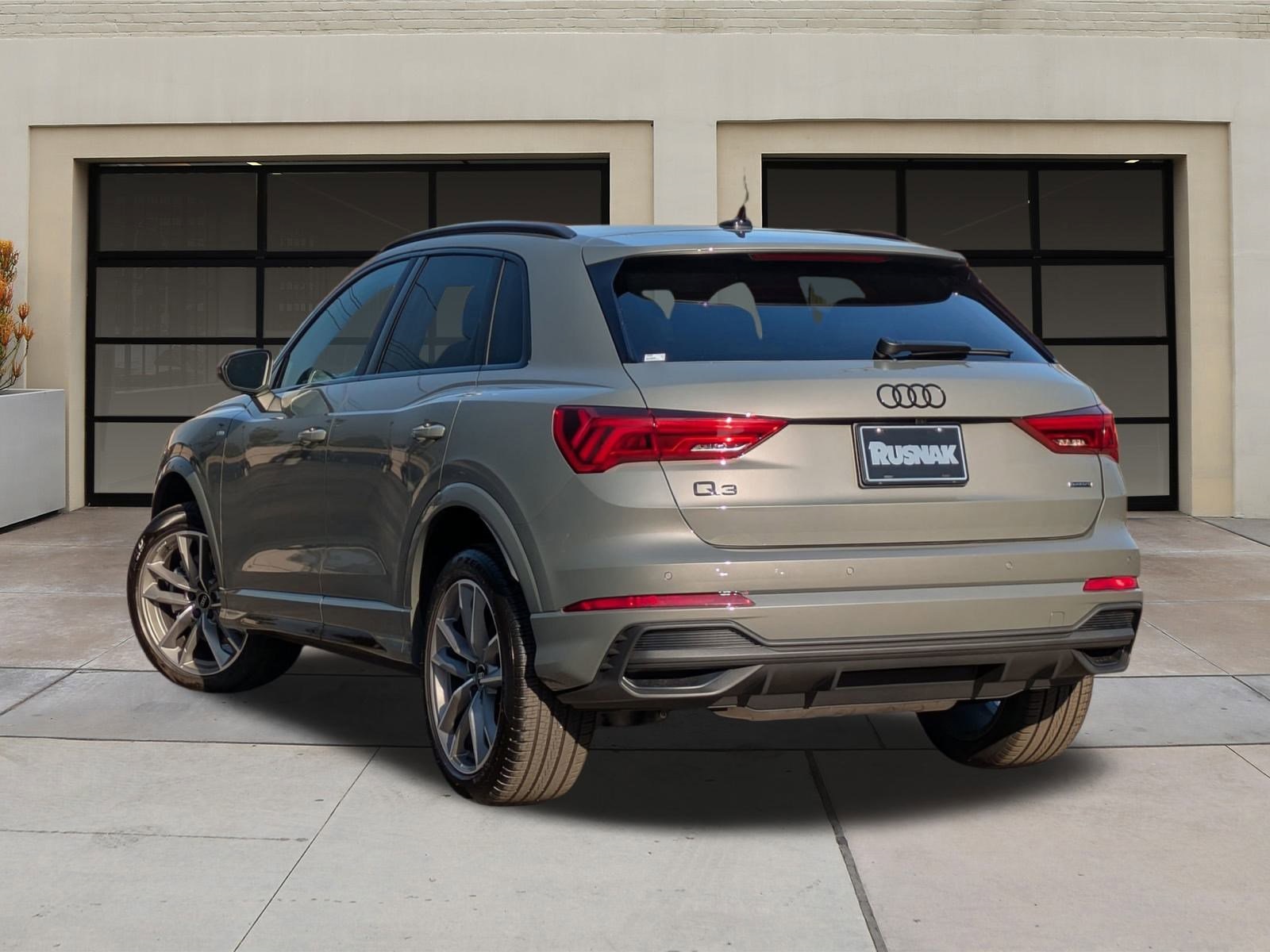 2025 Audi Q3 S line Premium photo 2