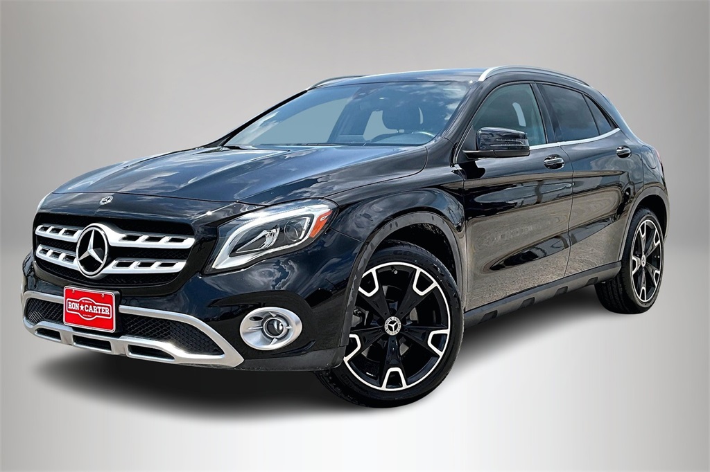 2020 Mercedes Benz GLA 250 photo 2
