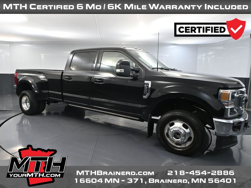 2022 Ford F-350 Super Duty Lariat's photo