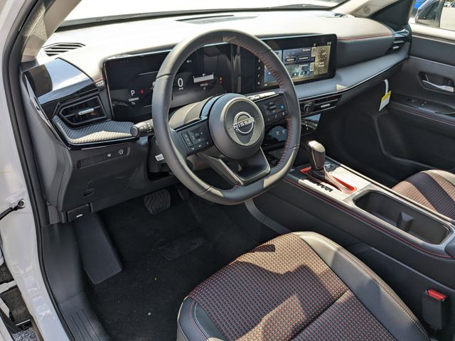 2025 Nissan Kicks SR photo 16