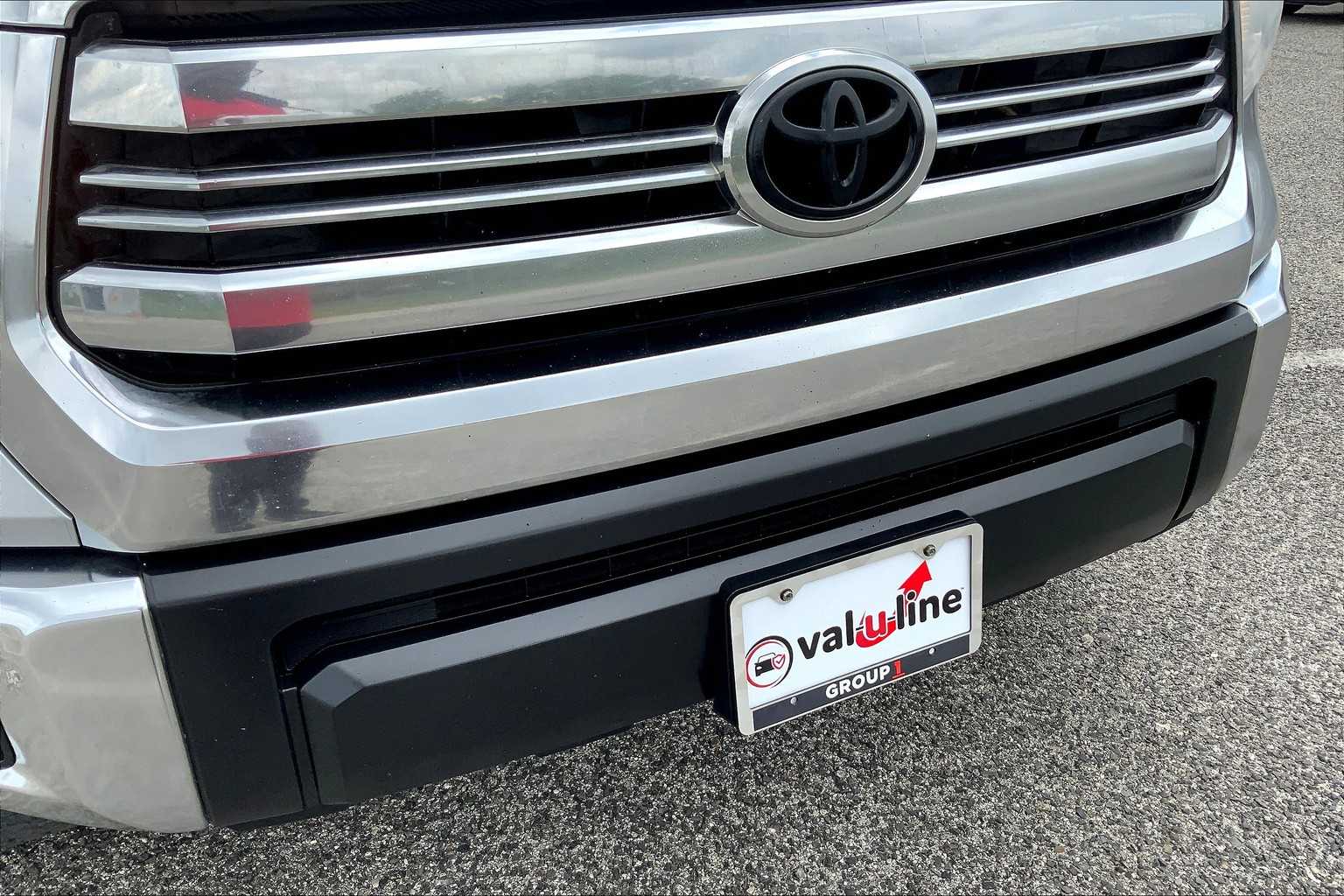 2017 Toyota Tundra SR5 photo 28