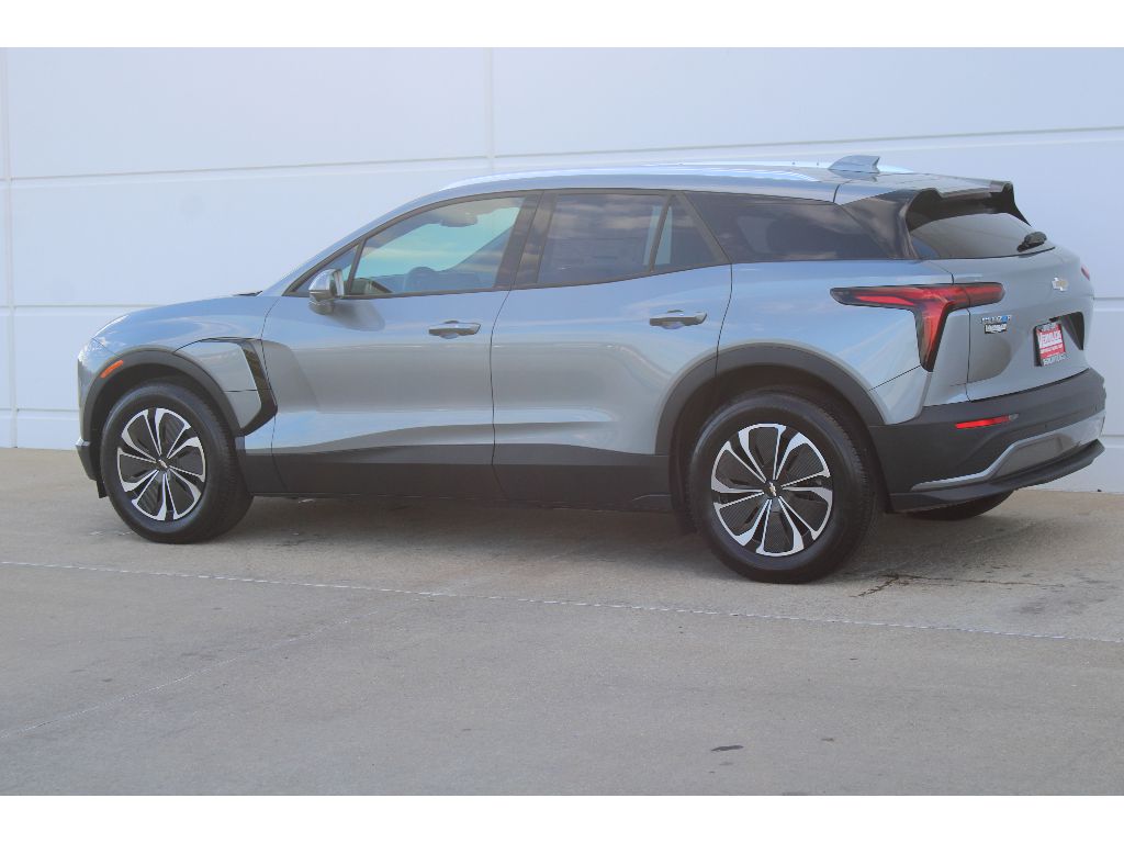 2026 Chevrolet Blazer EV photo 2