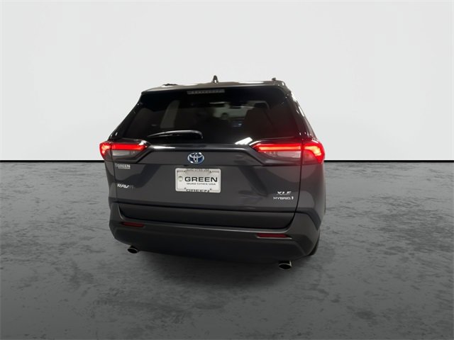 2022 Toyota RAV4 Hybrid XLE Premium photo 7
