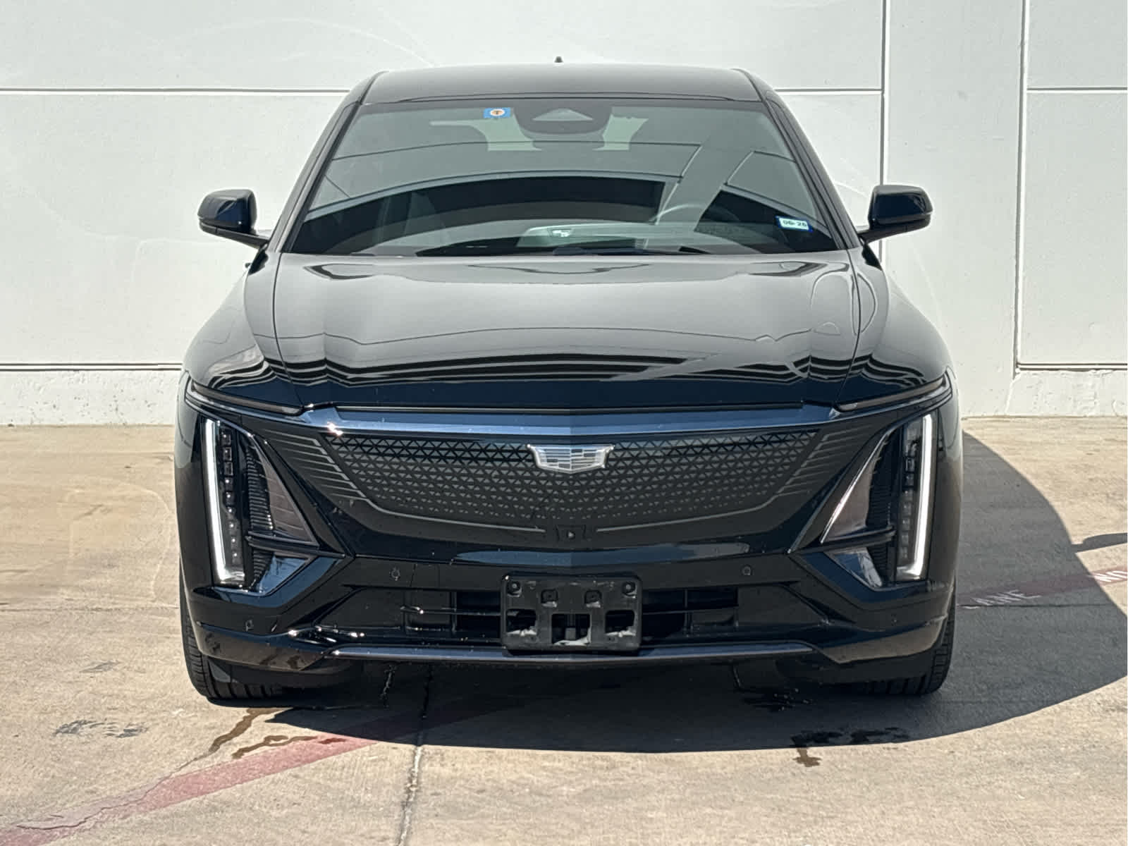 2024 Cadillac Lyriq Sport photo 2