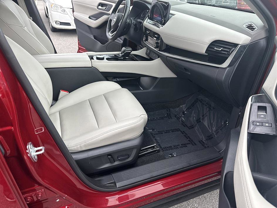 2023 Nissan Rogue SL photo 20
