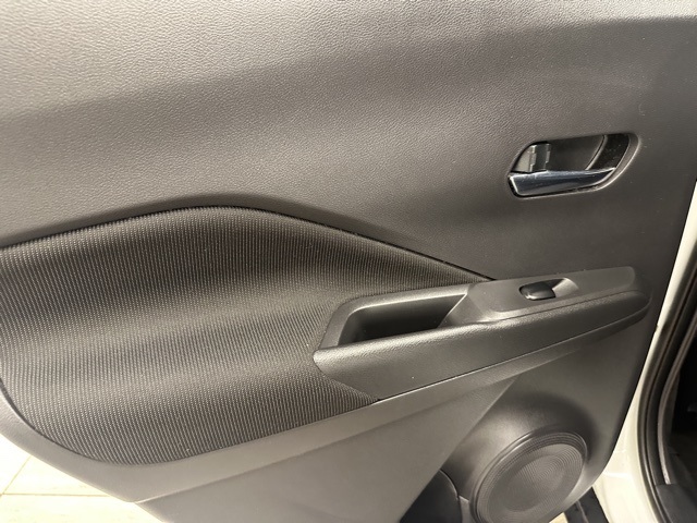 2021 Nissan Kicks SV photo 13