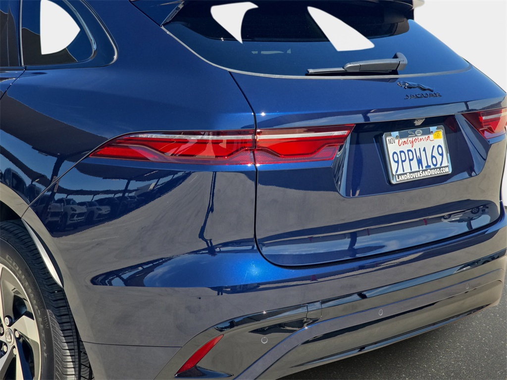 2025 Jaguar F-PACE P250 R-Dynamic S photo 32