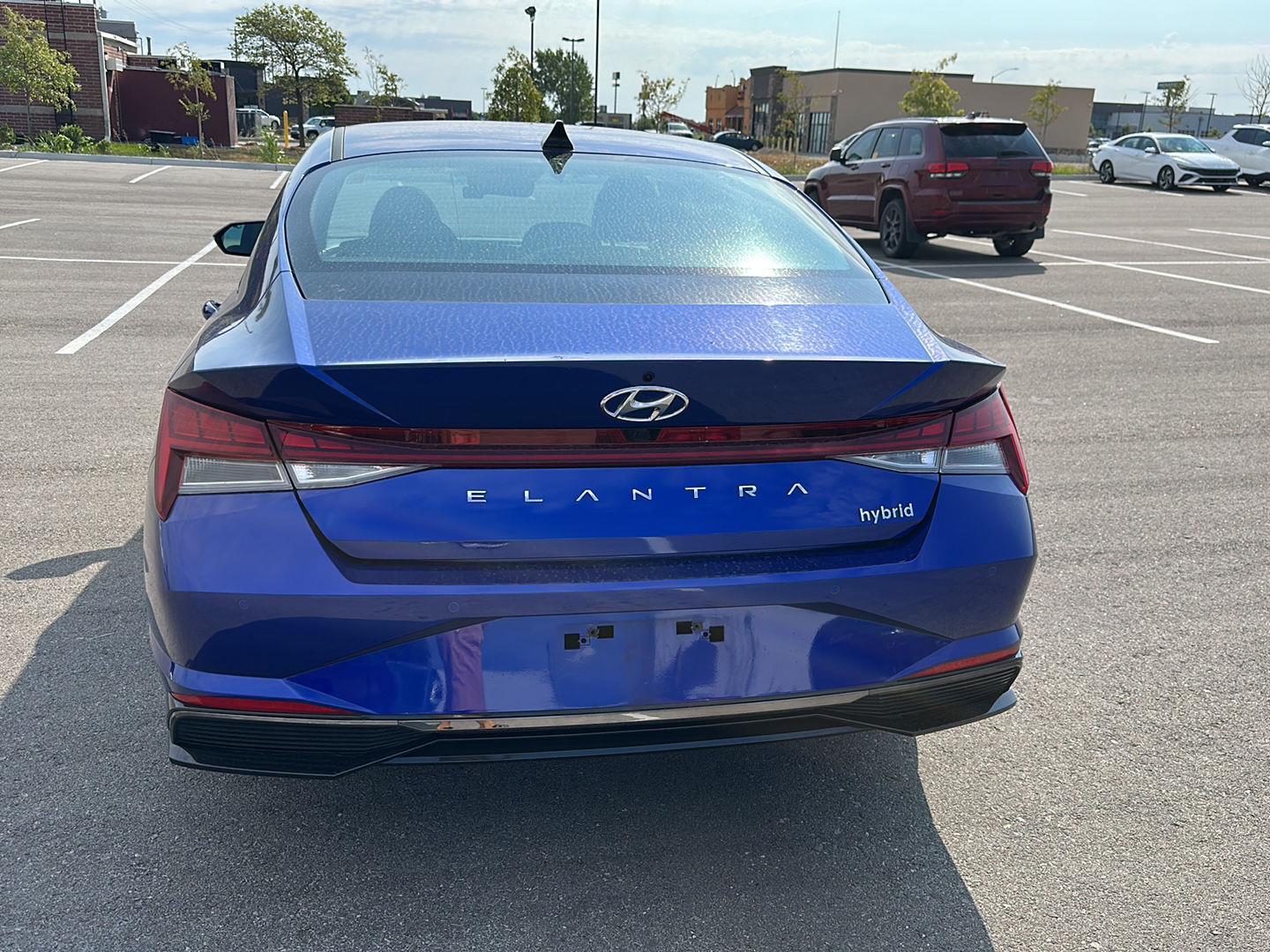 2023 Hyundai Elantra Hybrid Limited photo 3