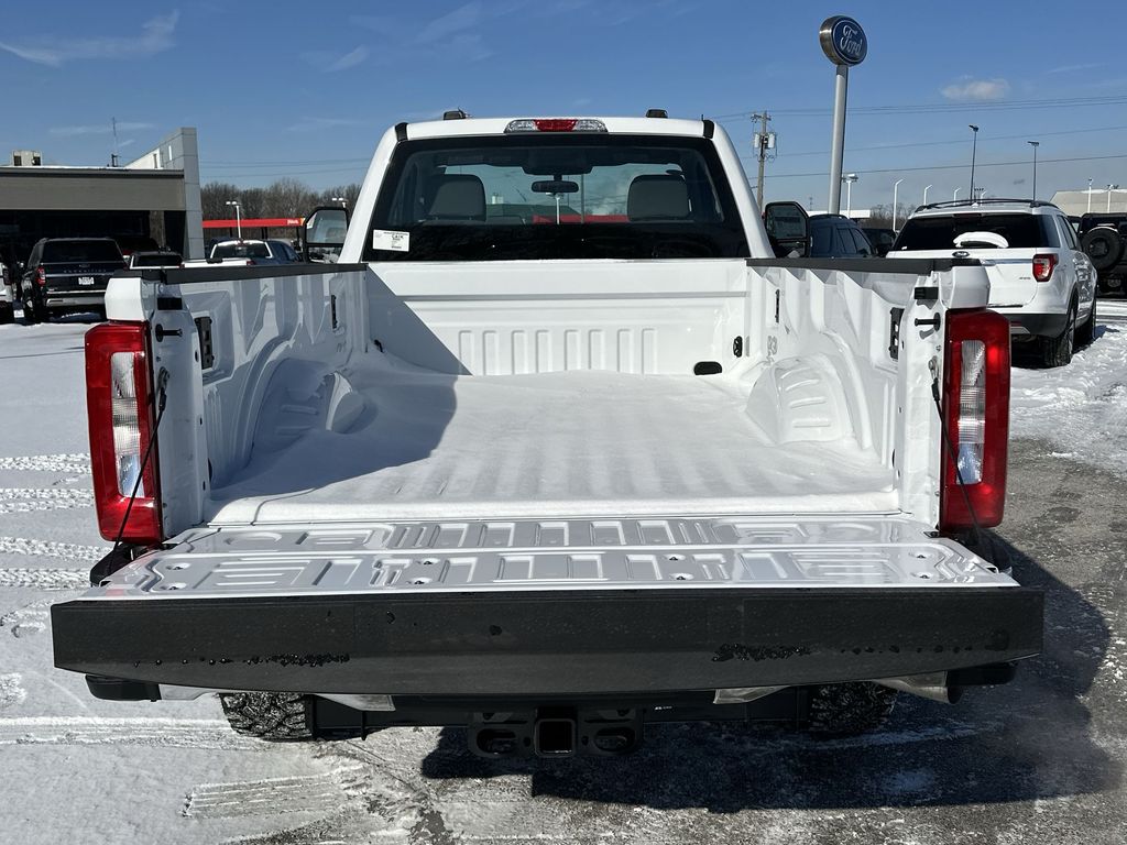 2025 Ford F-250 XLT photo 26