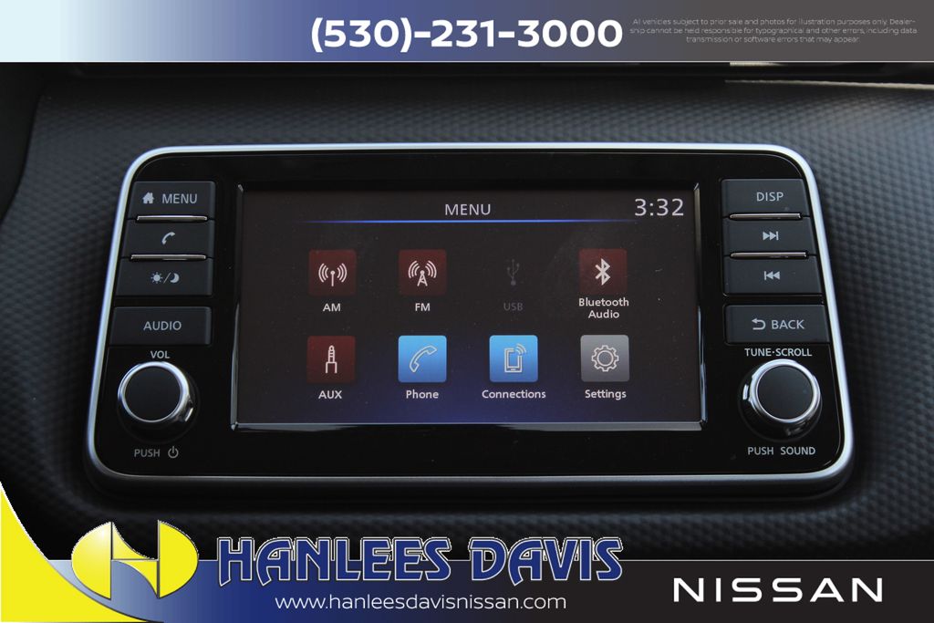 2025 Nissan Kicks Play S photo 19