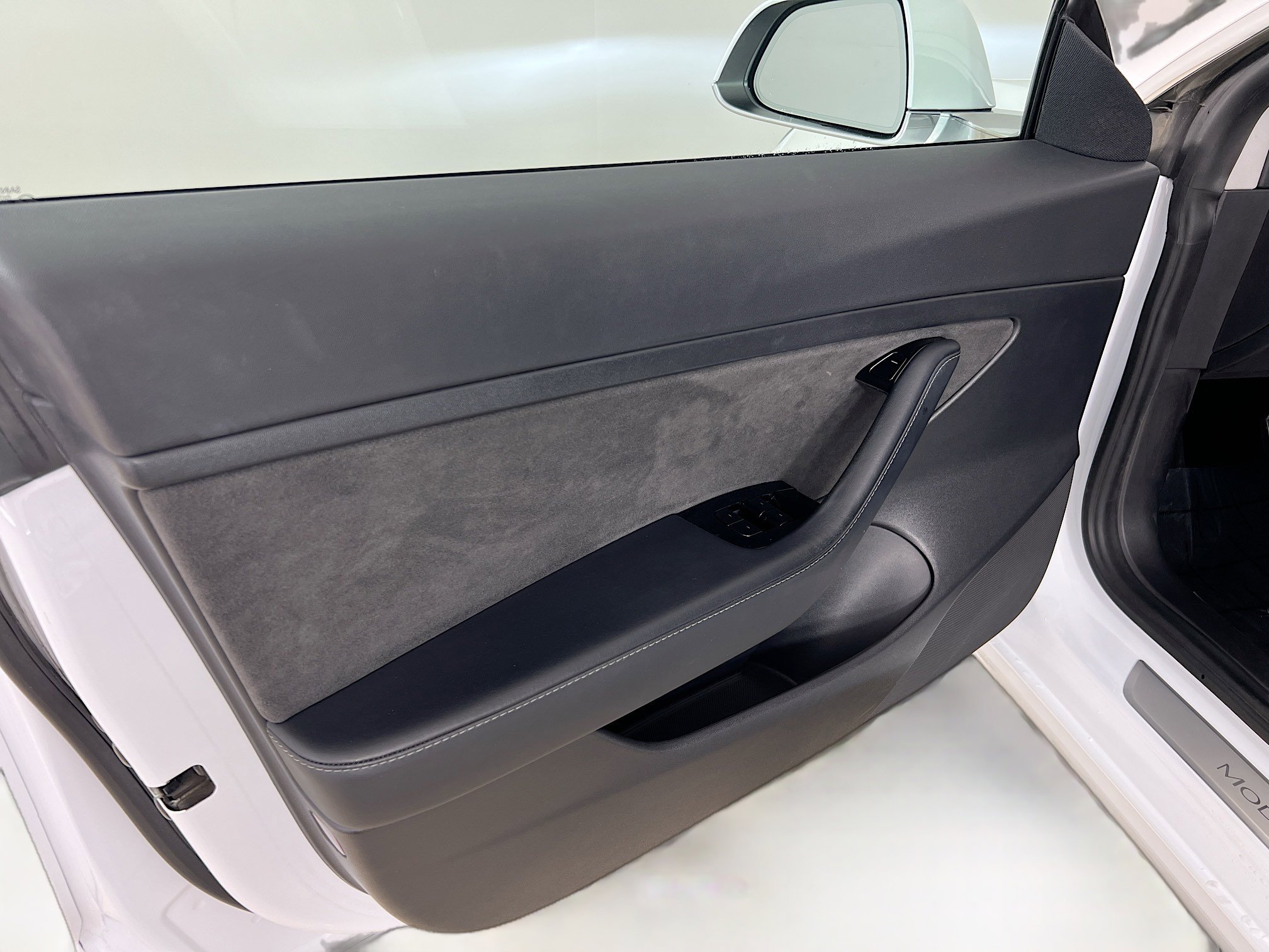 2020 Tesla Model 3 Standard Range Plus photo 15