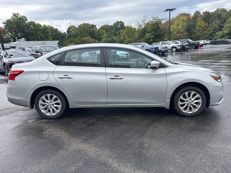 2019 Nissan Sentra SV photo 2