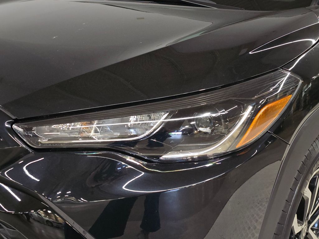 2024 Toyota Corolla Hybrid SE photo 10