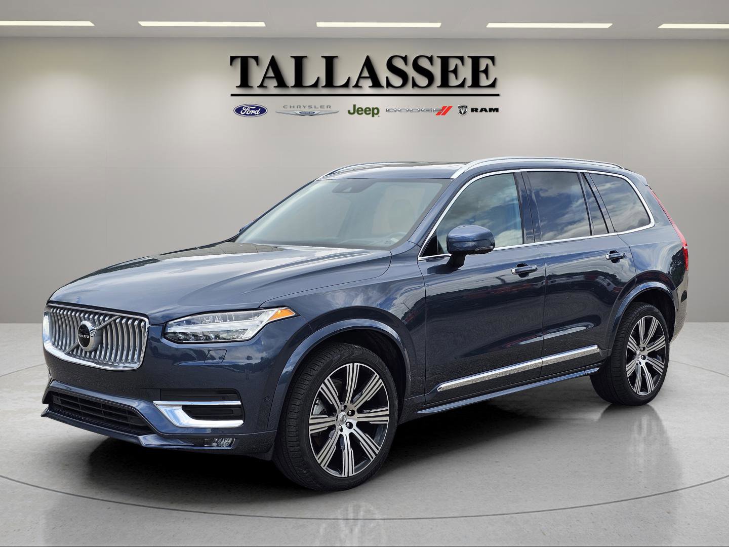 2022 Volvo XC90 Inscription's photo