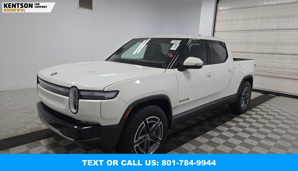 2025 Rivian R1T Adventure's photo