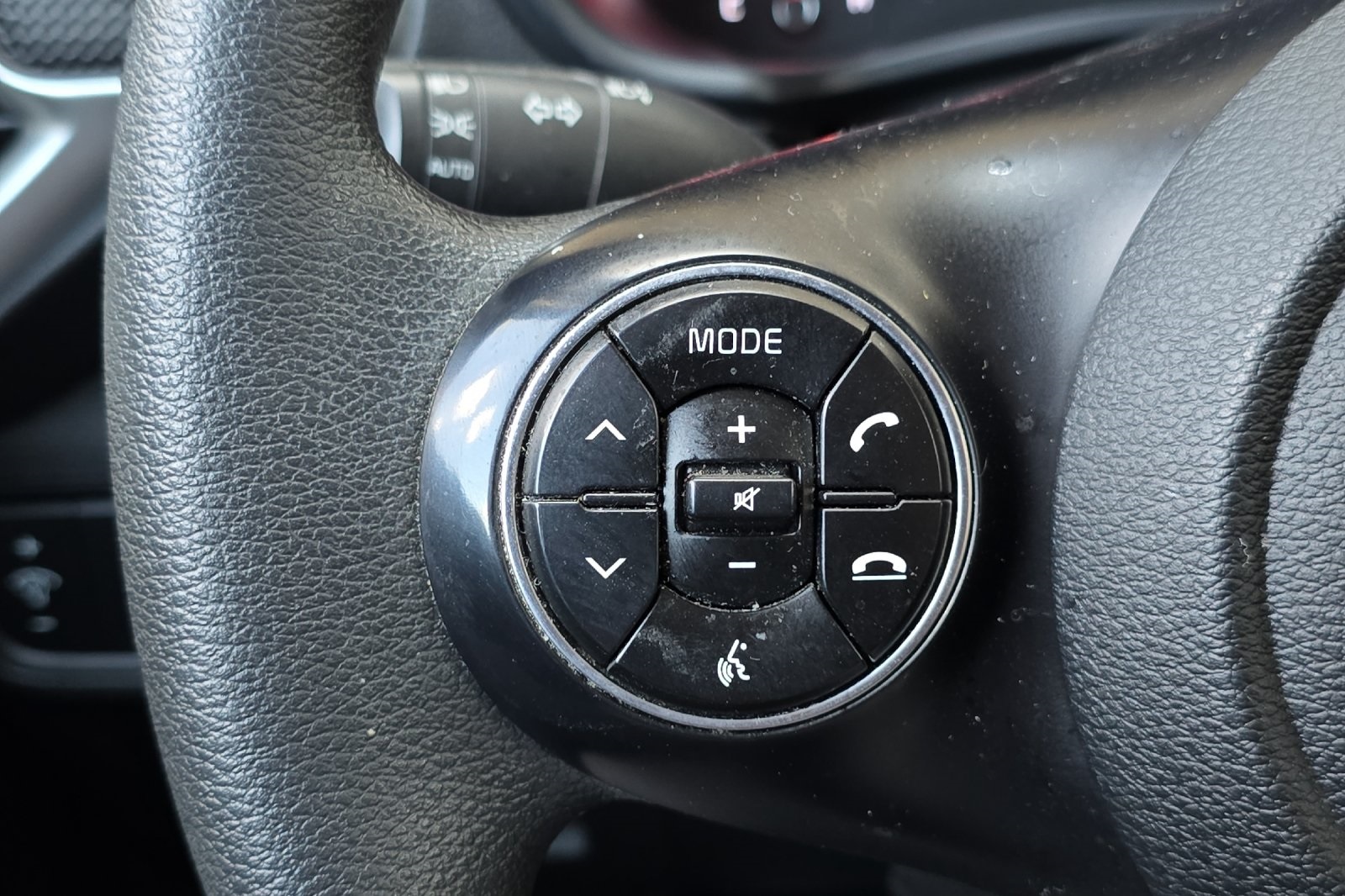 2022 Kia Soul LX S X-Line photo 25