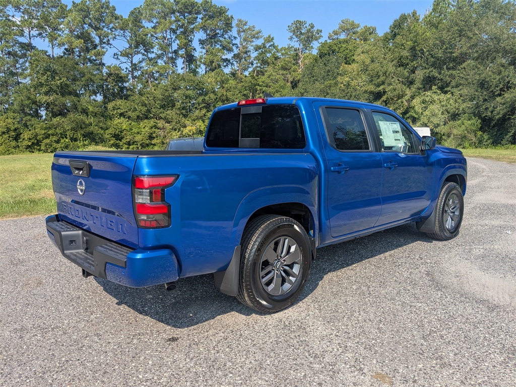 2026 Nissan Frontier Crew Cab SV photo 3