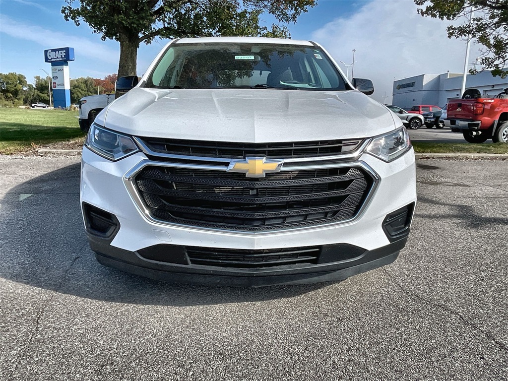 2020 Chevrolet Traverse LS photo 3