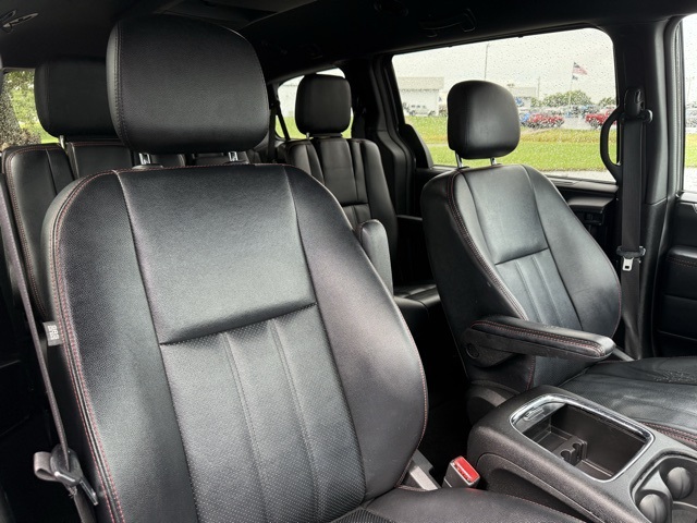 2019 Dodge Grand Caravan GT photo 9