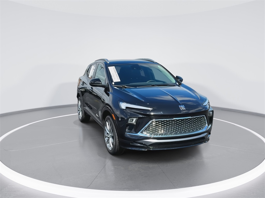 2025 Buick Encore GX Avenir photo 3