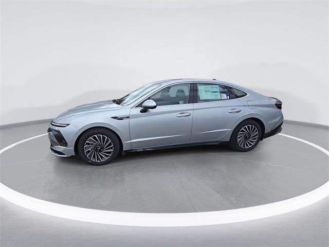 2025 Hyundai Sonata Hybrid Limited photo 4