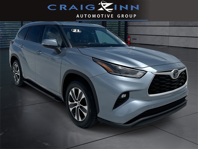2021 Toyota Highlander XLE's photo