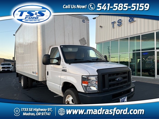 2019 Ford E-Series Cutaway Base