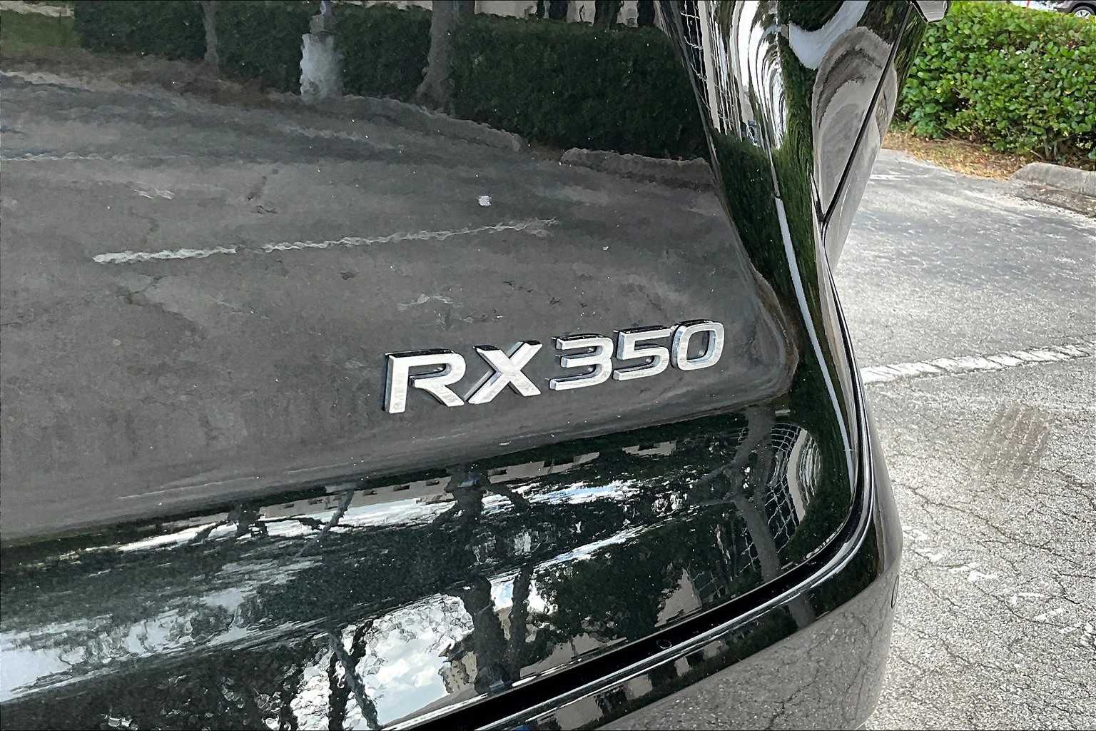 2023 Lexus RX Premium photo 9