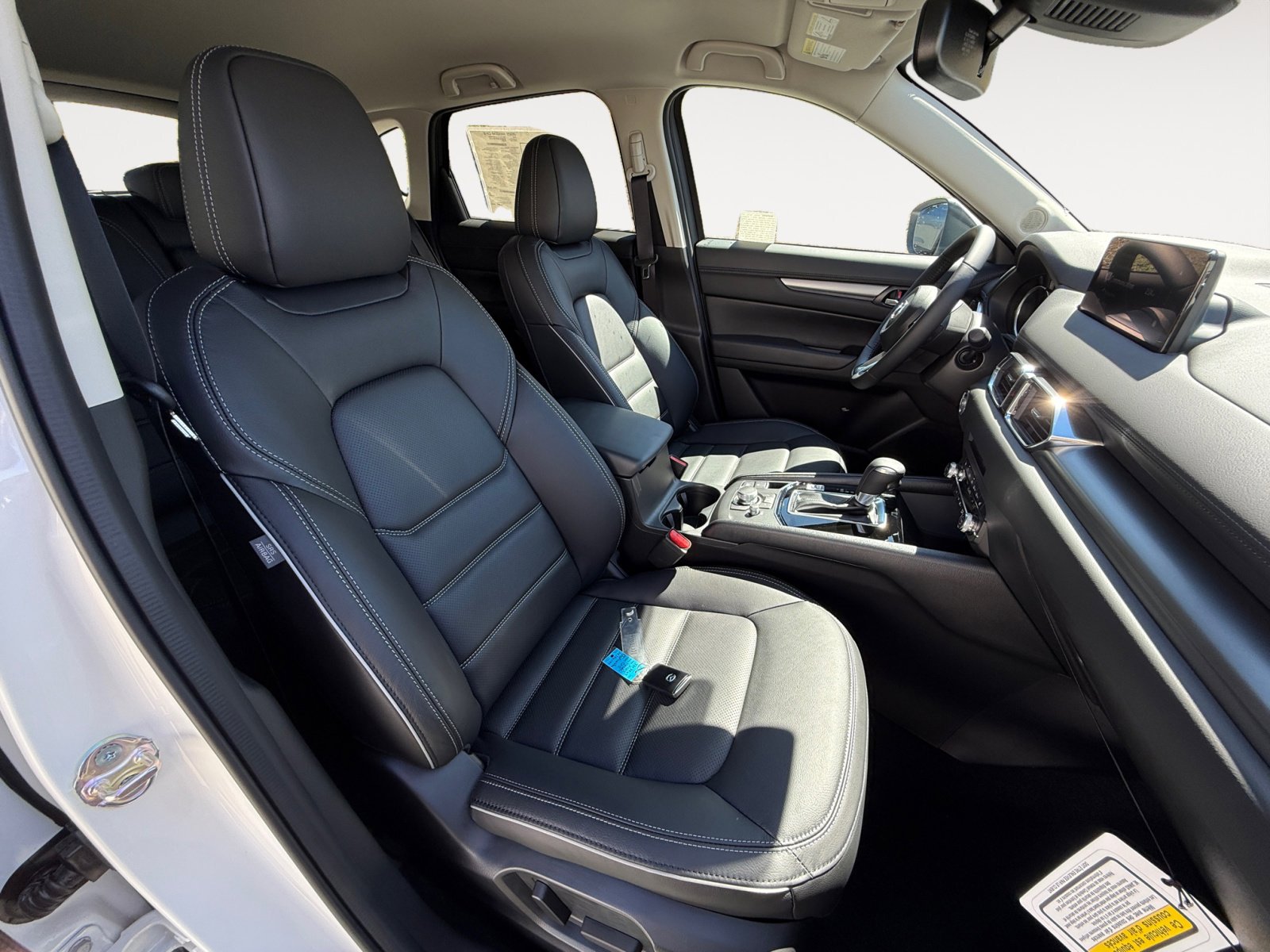 2025 Mazda CX-5 2.5 S Preferred photo 17