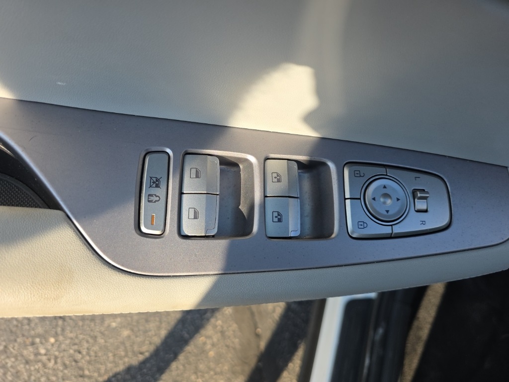 2024 Hyundai Palisade SEL photo 3