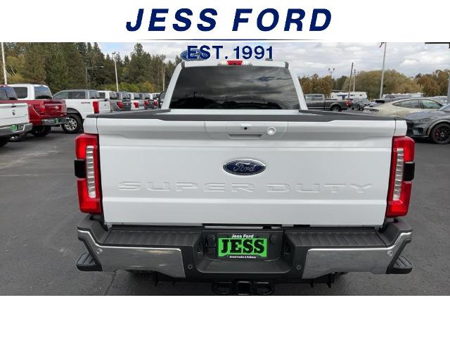 2026 Ford F-350 Lariat photo 4