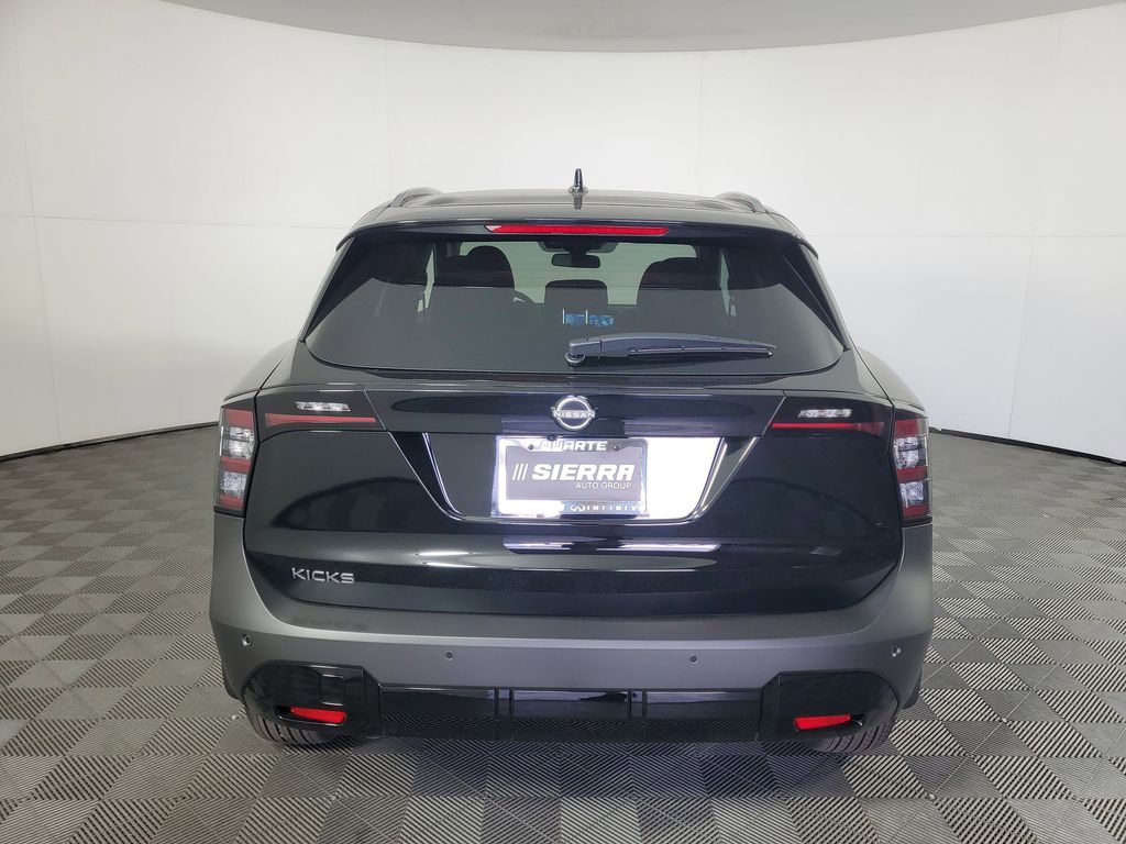 2026 Nissan Kicks SV photo 2