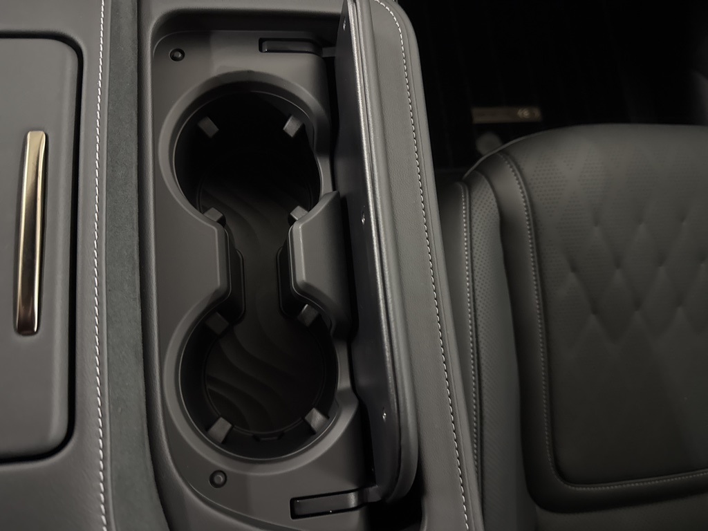 2026 Infiniti QX80 photo 24