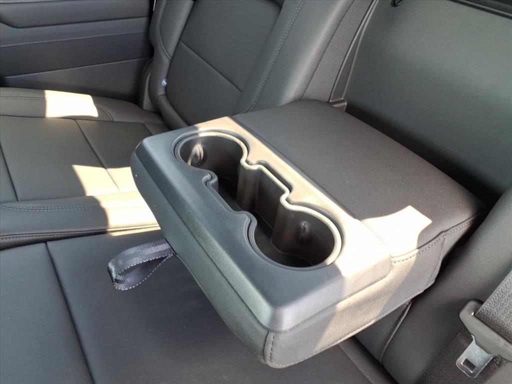 2025 Gmc Sierra 1500 SLT photo 9