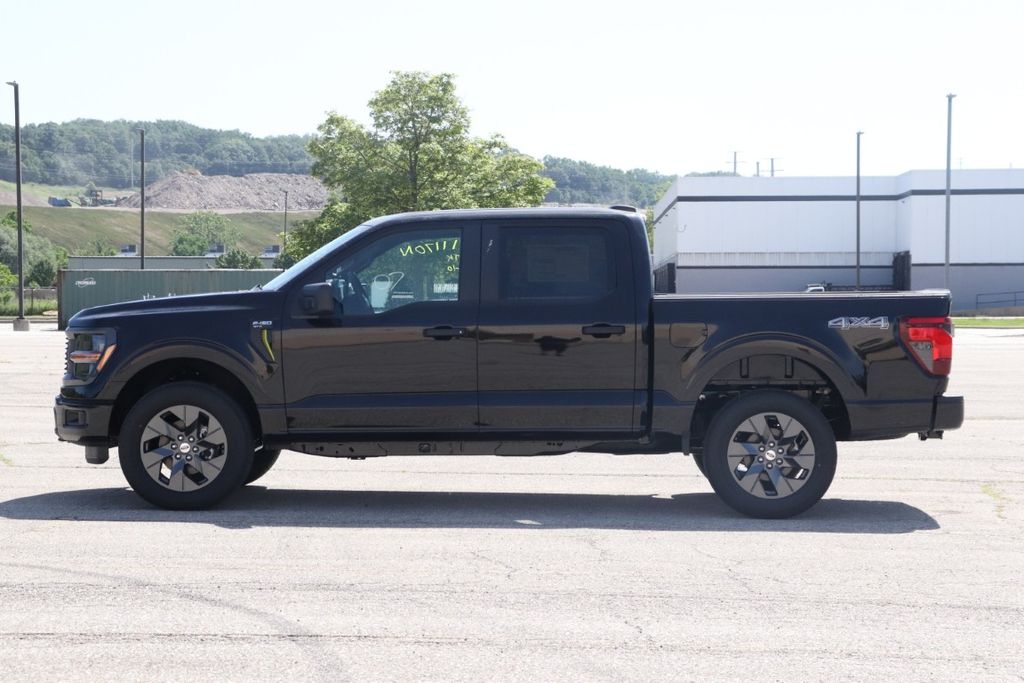 2025 Ford F-150 STX photo 4