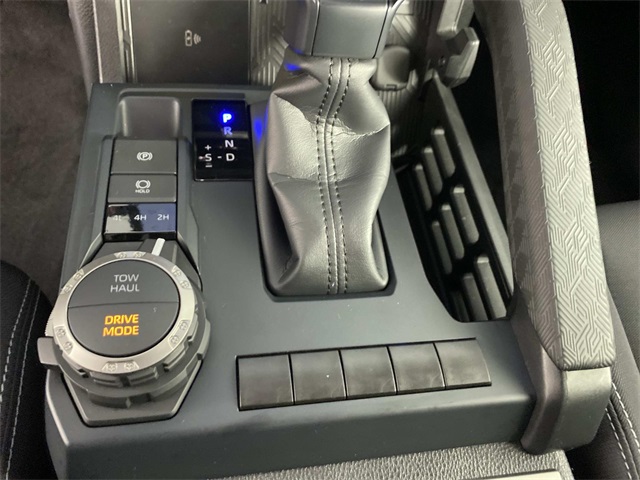 2024 Toyota Tacoma TRD Off-Road photo 17