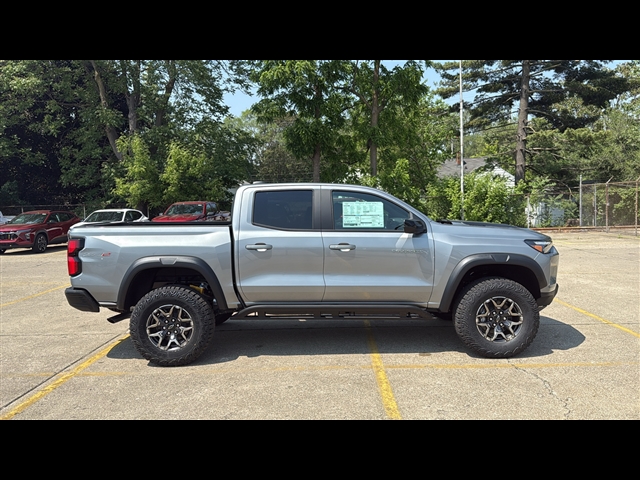 2025 Chevrolet Colorado ZR2 photo 6