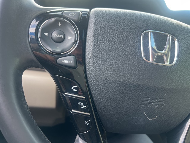 2017 Honda Accord Hybrid EX-L photo 21