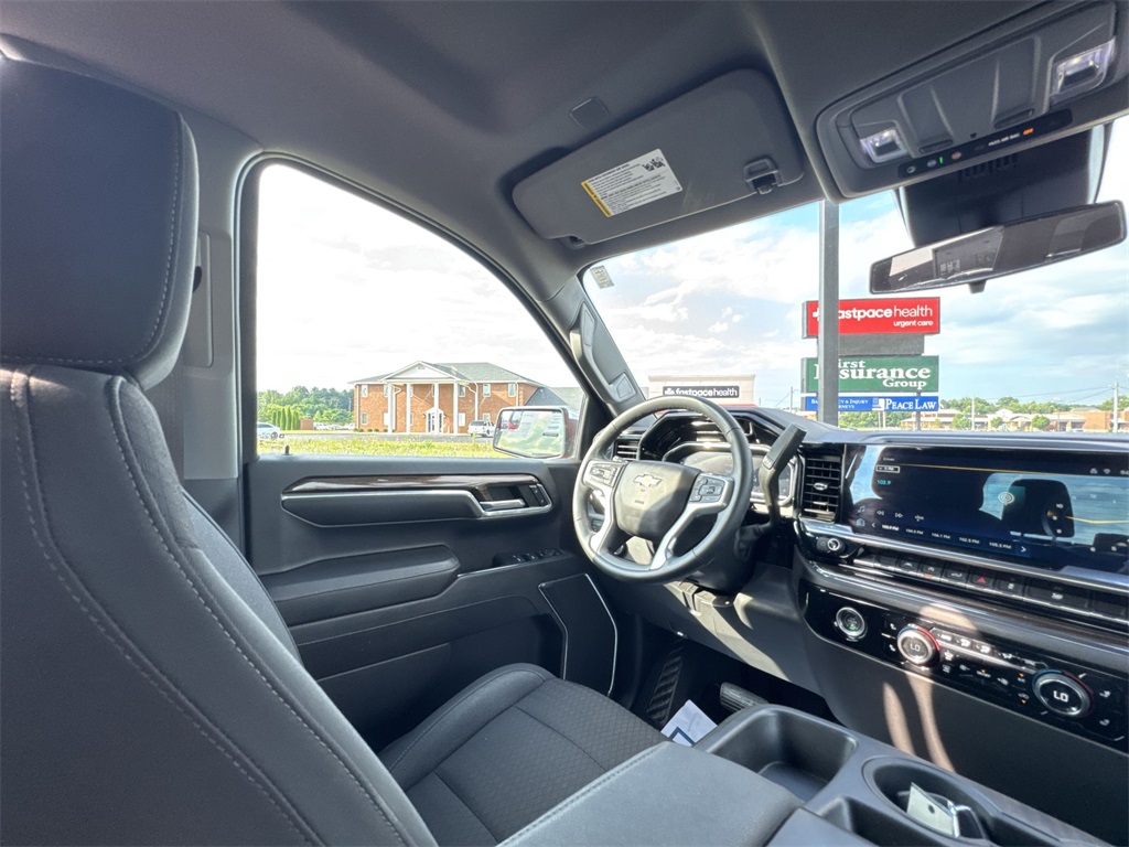 2023 Chevrolet Silverado 1500 LT photo 15