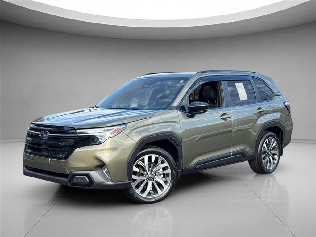 2025 Subaru Forester Touring's photo