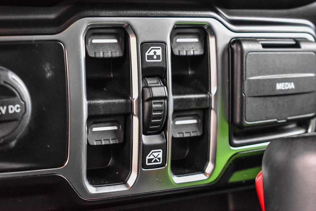 2022 Jeep Wrangler Unlimited Sahara 4xe photo 18