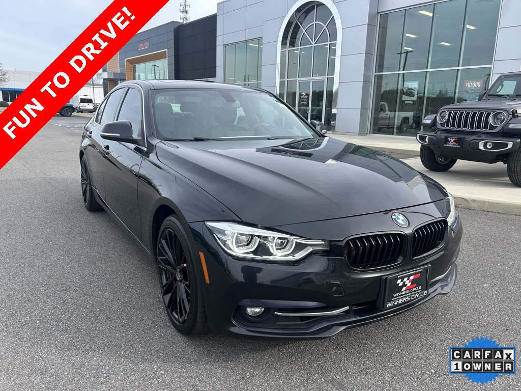 2018 BMW 3 Series 330i's photo